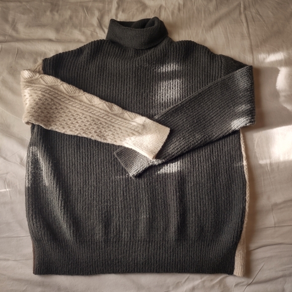 American Threads Colorblock Turtleneck Olive Green, Brown, and Cream - Medium - Picture 4 of 9